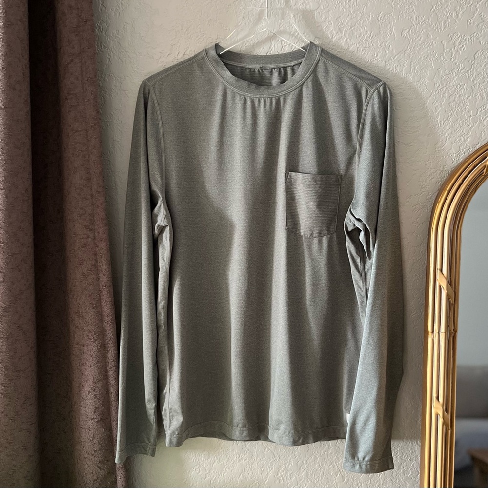 Vuori Long Sleeve Tradewind Performance Tee